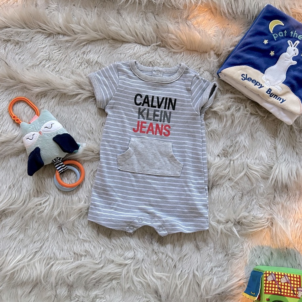 Calvin Klein Stripe Baby Boy Onesie (0-3 M)